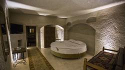 Spelunca Cave Hotel