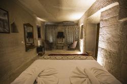 Spelunca Cave Hotel