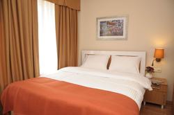 Three Apples Taksim Residence