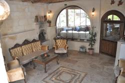 Antique House Hotel & Restaurant