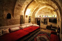 Patiska Cave House