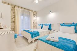 Peri Hotel