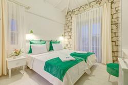 Peri Hotel