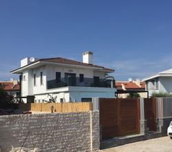 Ozel Havuzlu Luks Villa