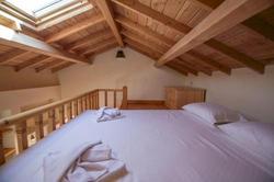 Samatha Villa & Suites