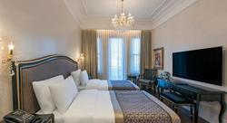 1890 Suites Hotel