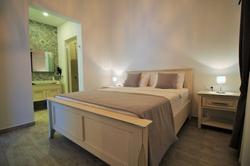 Villa Holly