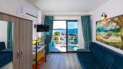 Derin Mavi Suit Butik Otel