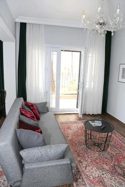 Huma Suites