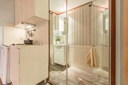 Aretias Suit Home