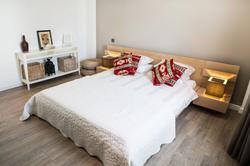 Important Group Villa Olivia
