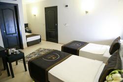 Dream Palace Hotel