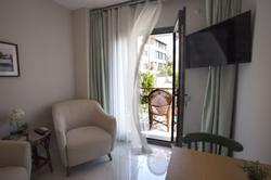 Pharos Otel