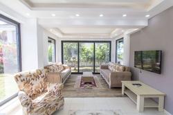 Villa Serra by Villamnet