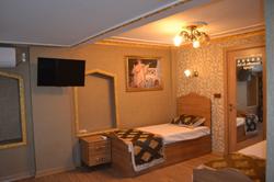 La Casa Suites