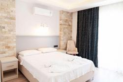 Tone Otel