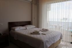 The Lavington Beach Hotel