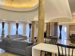 Blackmoon Villa Hotel