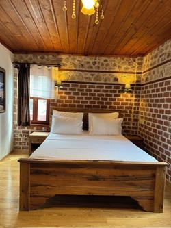 Famous Family Hotel