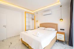 Yosun Apart