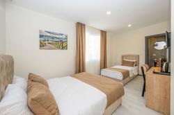 Gloria Airport Hotel