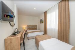 Gloria Airport Hotel
