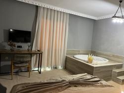 Jomo Hotel