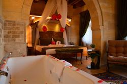Pegas Cave Suites