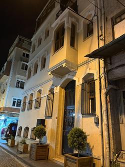 Palmera Art House