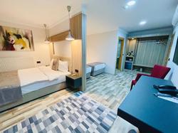 Focus Park Suit Hotel