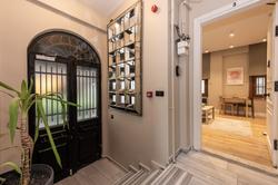 Bguest Pera Suites