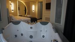 Mana Airport Hotel
