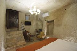 Peruna Cave Hotel