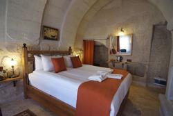 Peruna Cave Hotel