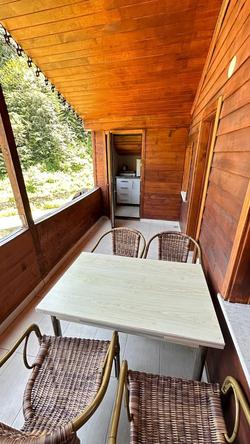 Paradise Lake Hotel