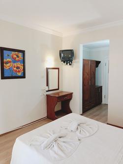 Grand Cnr Hotels