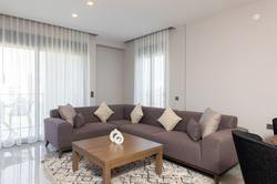 Bi Suites
