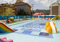 Comet Hotel & Resort