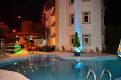 Almila Side Suite