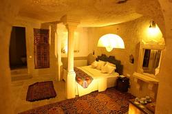 Blue Valley Cave Hotel