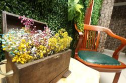 Azre Hotel