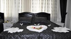 Golden Apple Otel