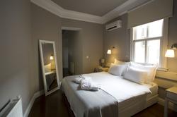 Miel Suites