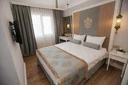 Raymond Blue Hotel