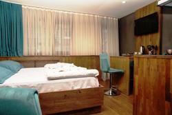 Cube Suites