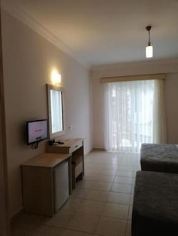 Viras Otel - Ortakent