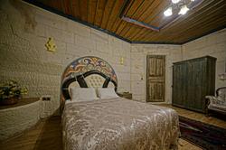 Kayatas Cave Suites Hotel