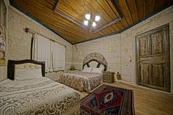 Kayatas Cave Suites Hotel