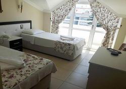 Moni Hotel