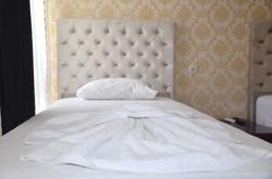 Rozz Hotel 1